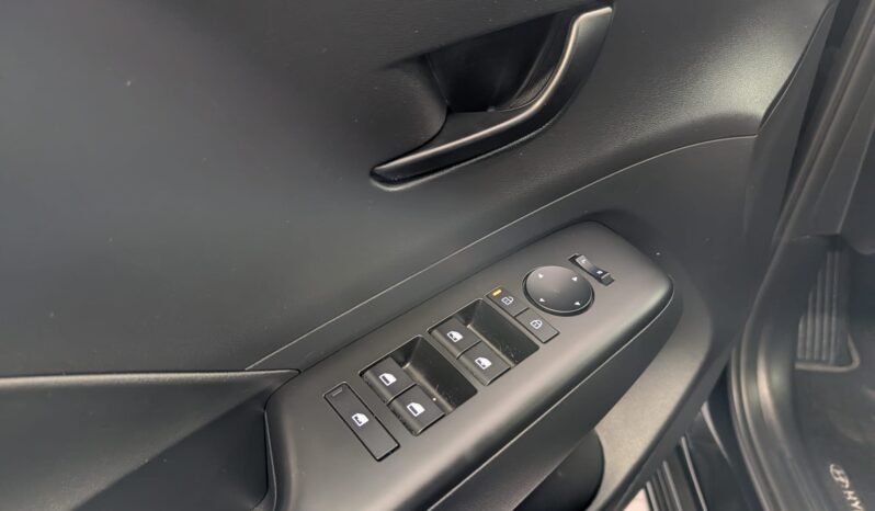 HYUNDAI KONA HEV 1.6 GDI 141 CV MAXX – HÍBRIDO ECO lleno