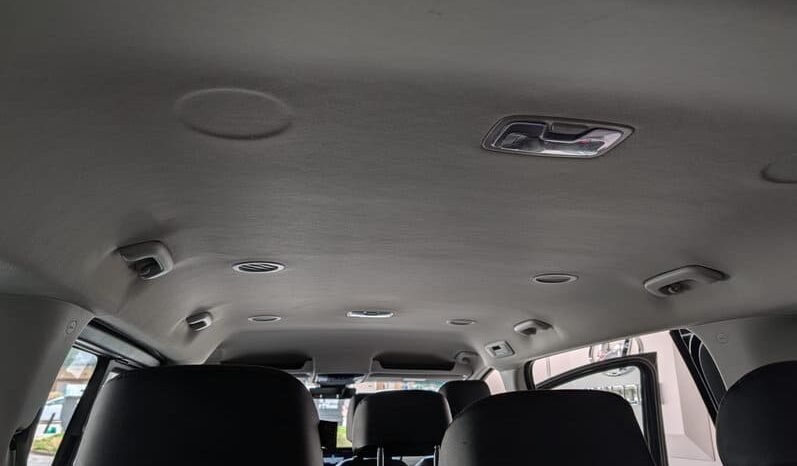 HYUNDAI STARIA 2.2 CRDi TECNO 9 PLAZAS – DIÉSEL lleno