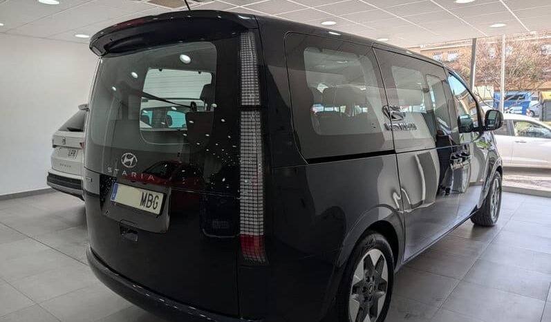 HYUNDAI STARIA 2.2 CRDi TECNO 9 PLAZAS – DIÉSEL lleno