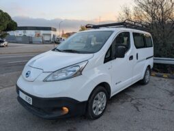 NISSAN e-NV200 COMBI 2
