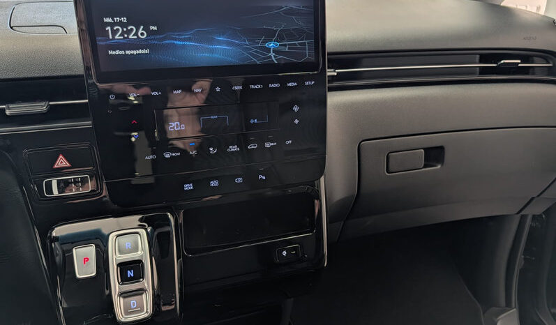 HYUNDAI STARIA 2.2 CRDi TECNO 9 PLAZAS – DIÉSEL lleno