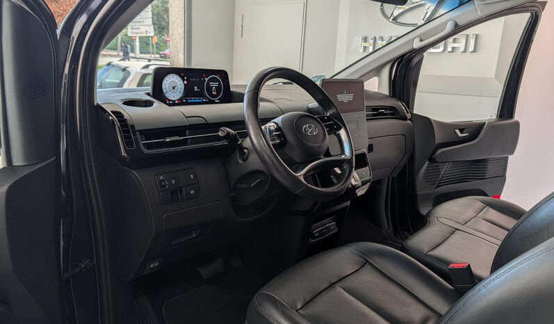 HYUNDAI STARIA 2.2 CRDi TECNO 9 PLAZAS – DIÉSEL lleno