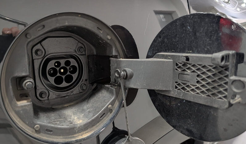 MG eHS  1.5 TGDI PHEV Luxury lleno